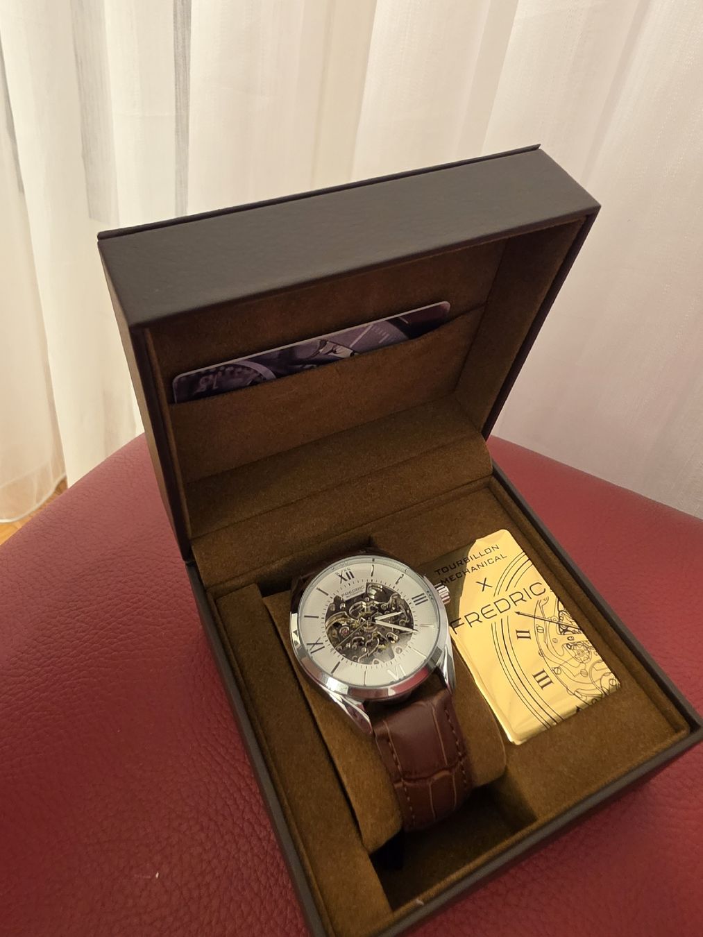 Montres: montre – Neuf avec emballage d'origine à Villeneuve VD par jet_xry5 5