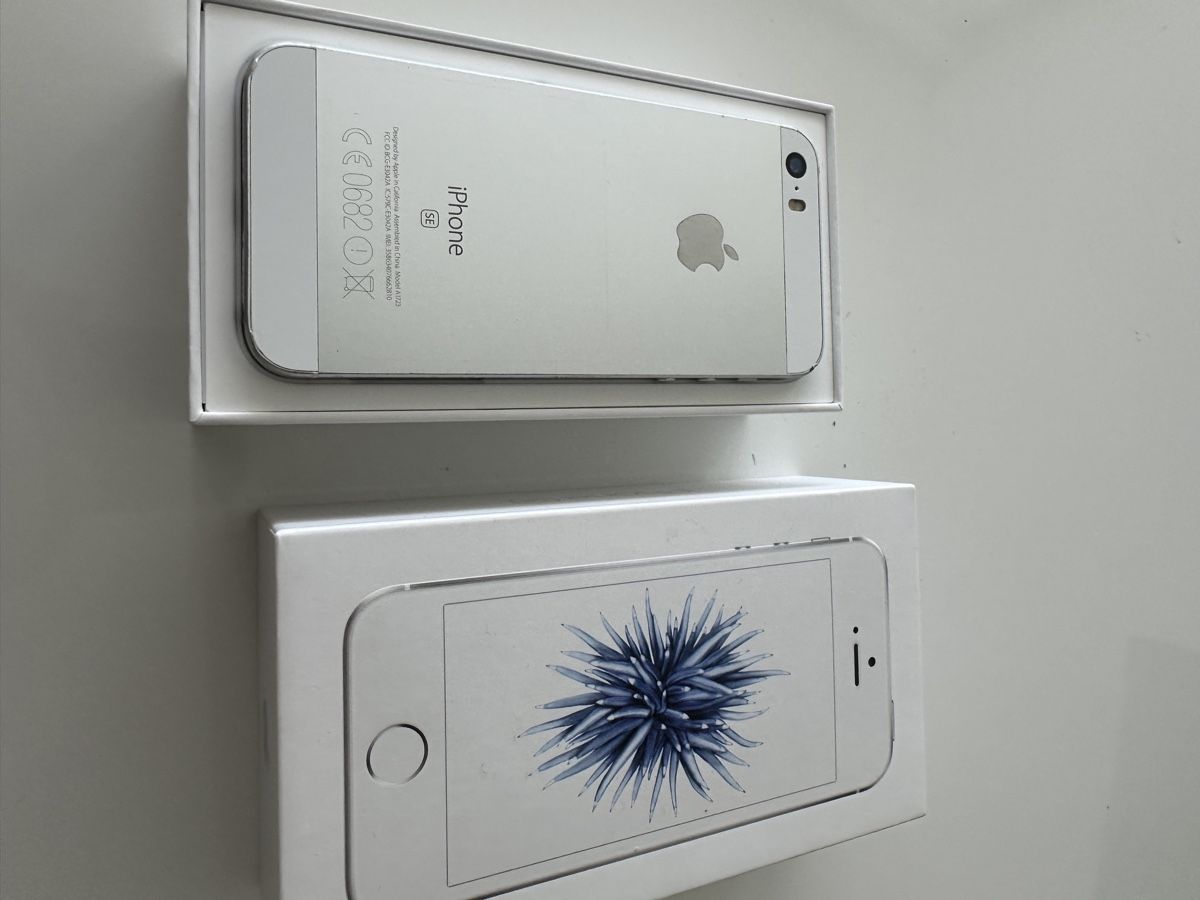Apple Telefoni cellulari / Smartphones: Iphone SE – Usato da Uzwil venduto da Chevalier7 3