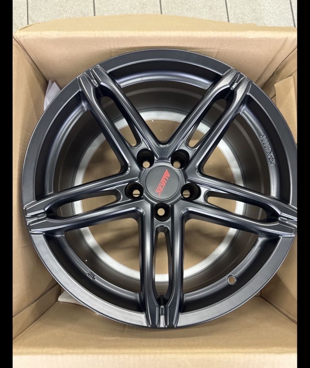Felgen: Felgen 18Zoll – Neu und originalverpackt aus Derendingen von Moschin