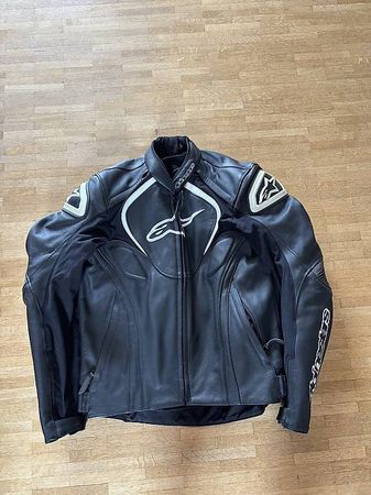 Veste en cuire moto alpinstars