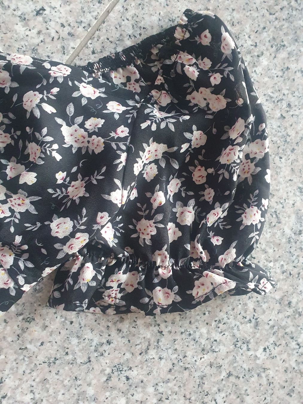 Röcke: Sommer Set: Top + Mini Rock, Blumenmuster, Gr. 34 – Gebraucht aus Moosseedorf von Sonnenschein.. 4