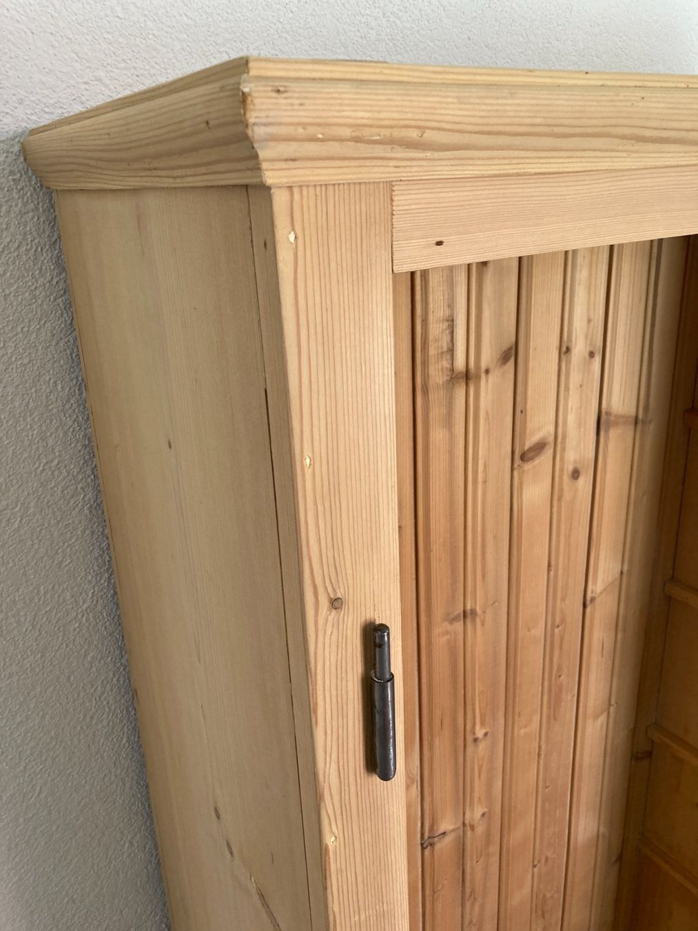 Armoires: Antiker Kasten – D'occasion à Wil SG par Pin05 8