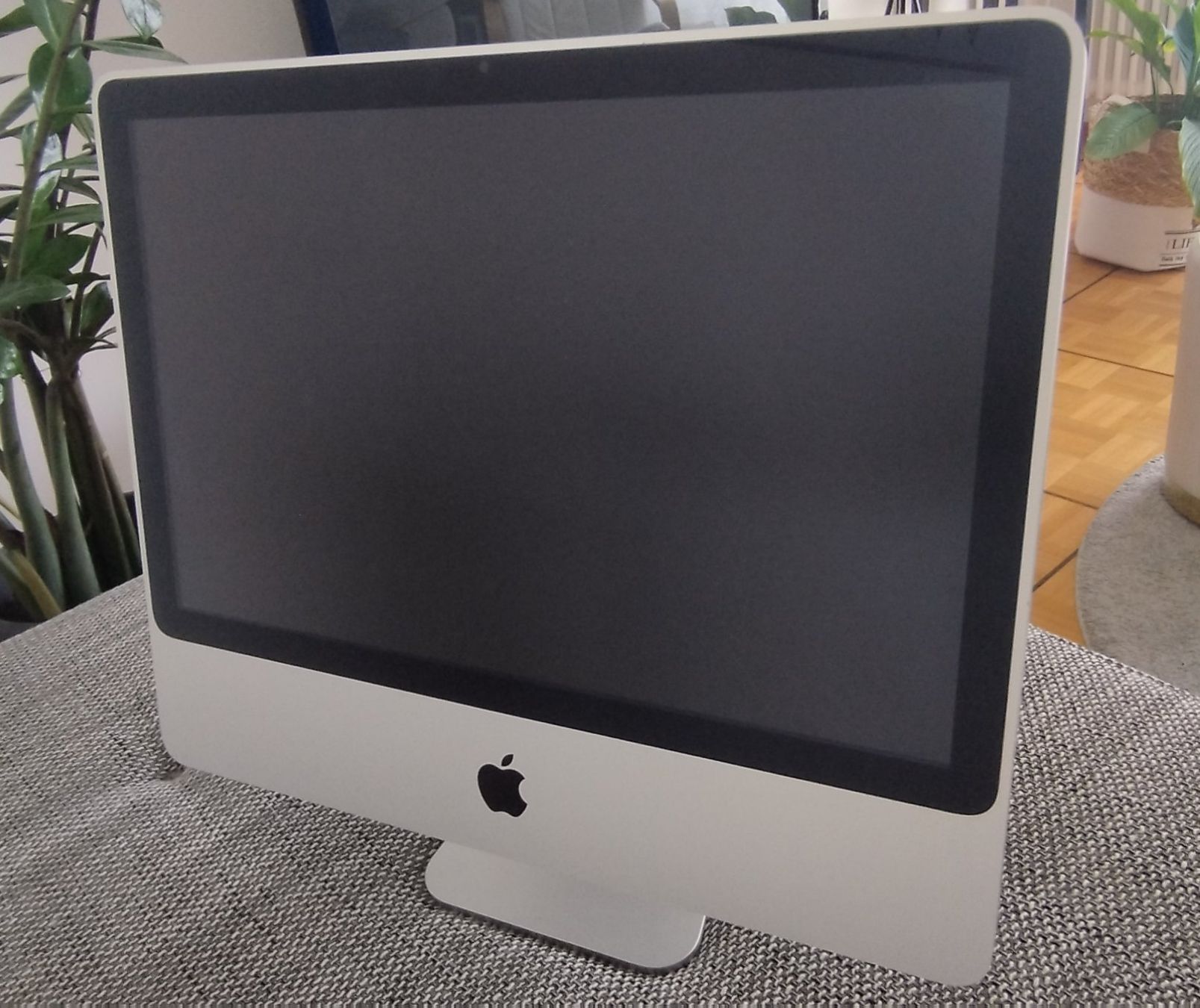 Apple PC: iMac 20 – Usato da Bedano venduto da fmilos 1