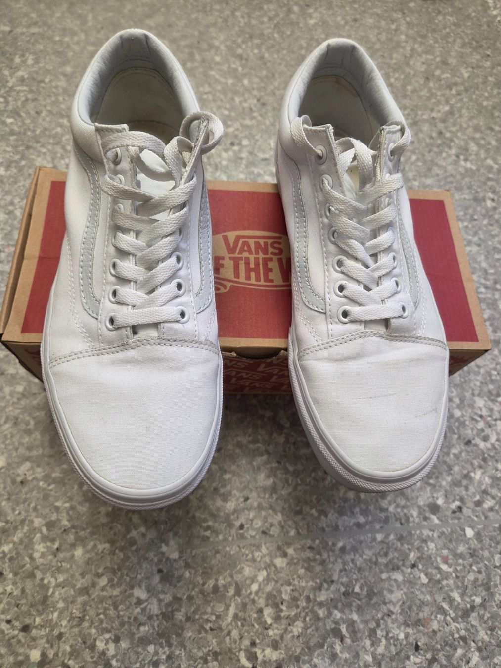 Vans Herrenschuhe: Vans Old Skool - True White 44 – Gebraucht aus Sempach Station von Miss_sixty6 2