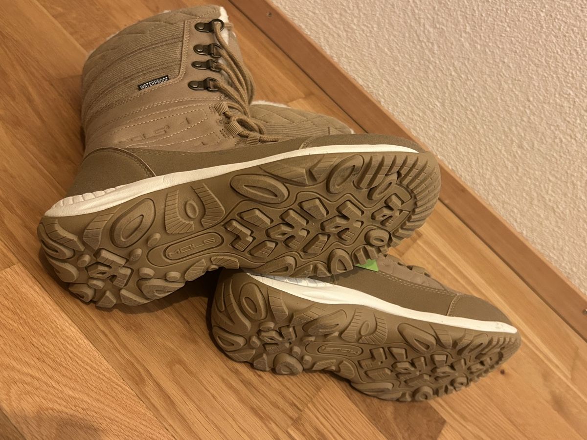 Damenschuhe: Winterschuhe Neu Gr. 38 – Neu (gemäss Beschreibung) aus Hunzenschwil von happy07201 3