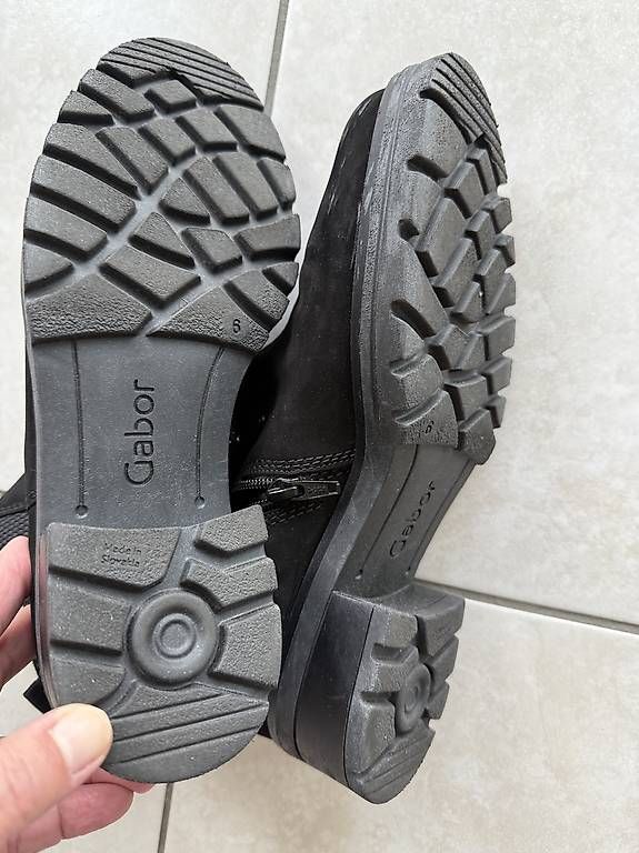 Scarpe da donna: Gabor Wildleder Halbstiefel  – Usato da Arth venduto da Hannymoon68 2
