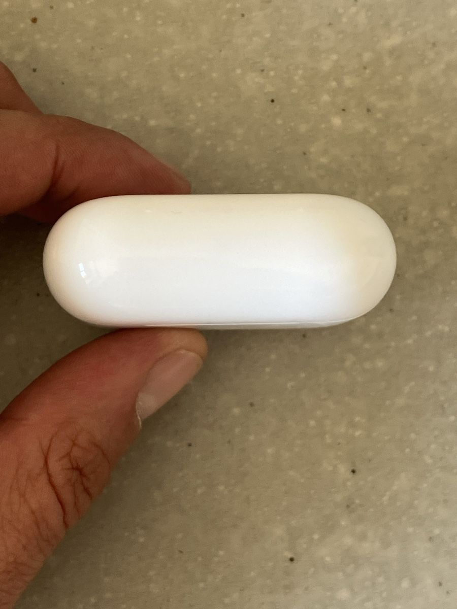 Apple Kopfhörer: APPLE AirPods Pro 1 Charging Case  – Gebraucht aus Lausanne von  3