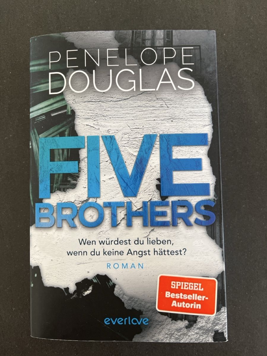 Libri: Penelope Douglas - Five Brothers – Usato da Lostorf venduto da cestfabienne
