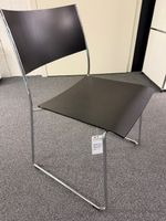 Dietiker Kufenstuhl Tila, Ausstellungsmodel