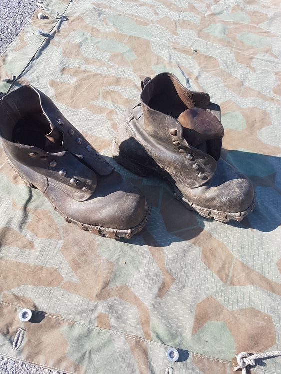 chaussures avec clous