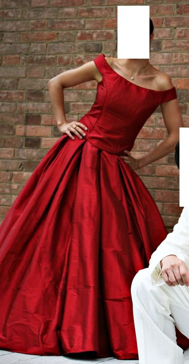 Vestiti: Brautkleid aus reiner Seide Gr. 36-38 – Usato da Madetswil venduto da Snoop11 1