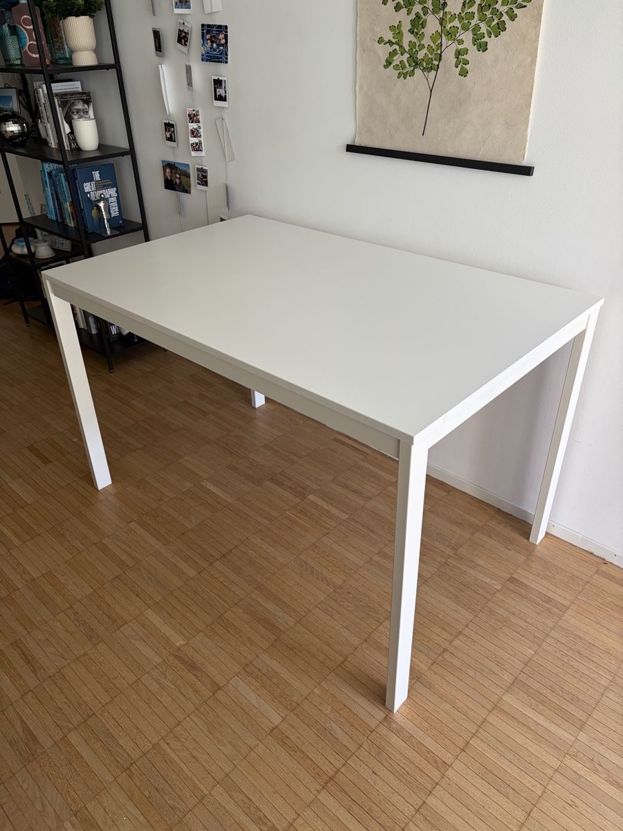Ikea Tavoli: IKEA Vihals Extendable Table – Usato da Zürich venduto da emi_lj5l 2
