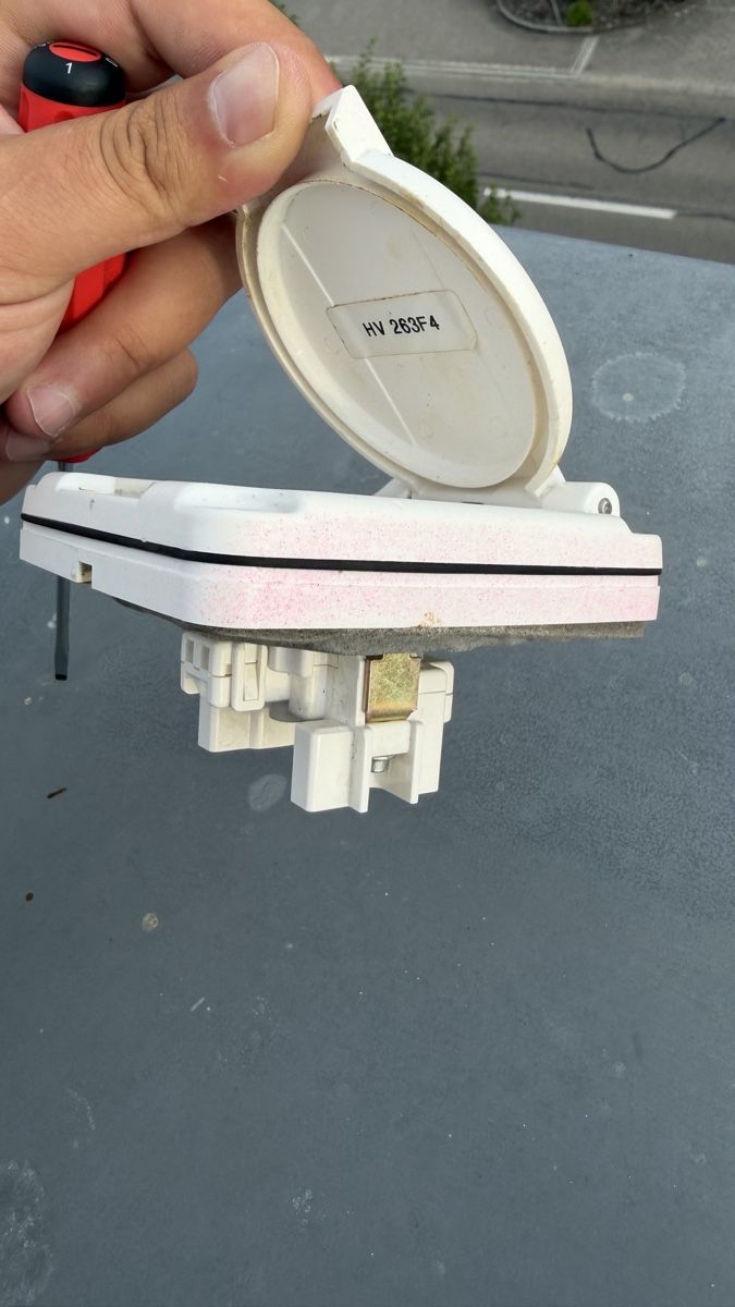 Feller Stecker: Feller 1x T13 NUP  – Gebraucht aus Wolfwil von Poulet60 2