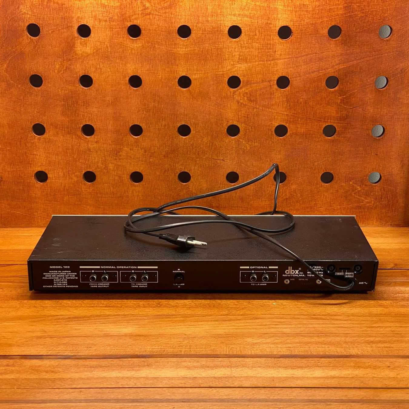 Dbx Equalizzatori: DBX 120 Dynamic Subharmonic Synthesizer – Usato da Luzern venduto da dos84 1