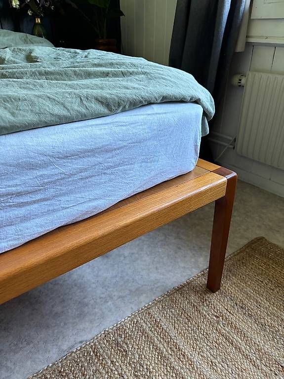 Letti: Bettgestell 150 x 200 cm  Eichenholz-Optik, modernes Design – Nuovo e nell'imballaggio originale da Pohlern venduto da ais_whw9 3