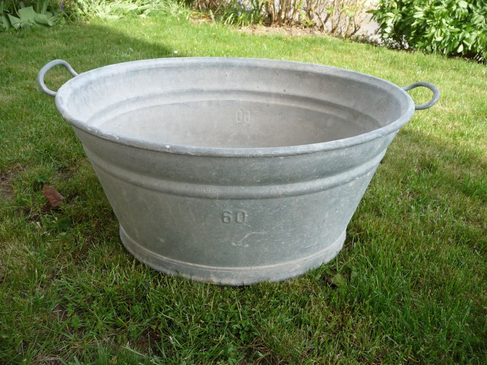 Alte Zinkwanne Ancienne seille en zinc Kaufen auf Ricardo