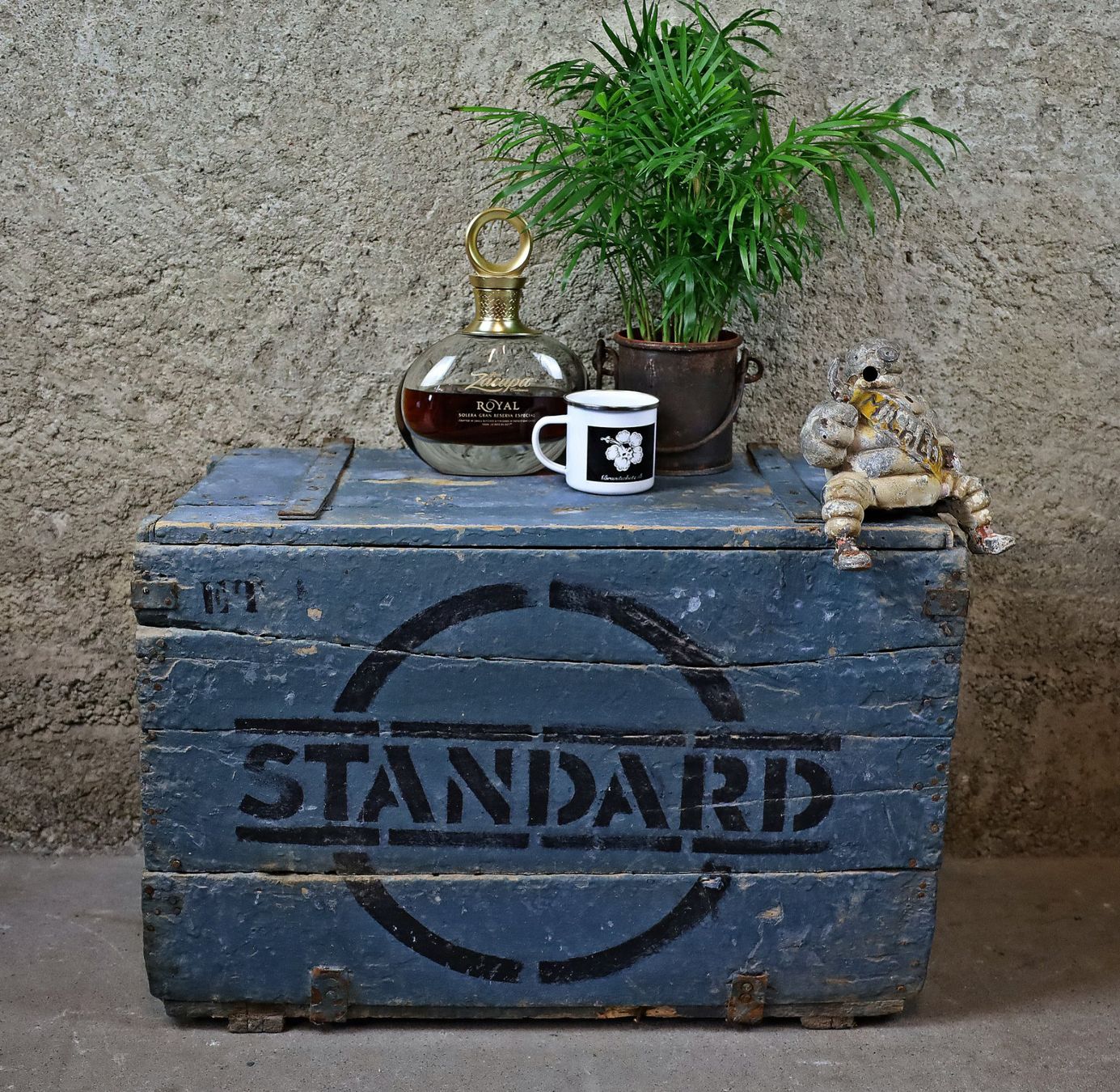 Cassapanche: Standard Oil Truhe/Kiste – Usato da Birrwil venduto da brandschatz_birrwil 1