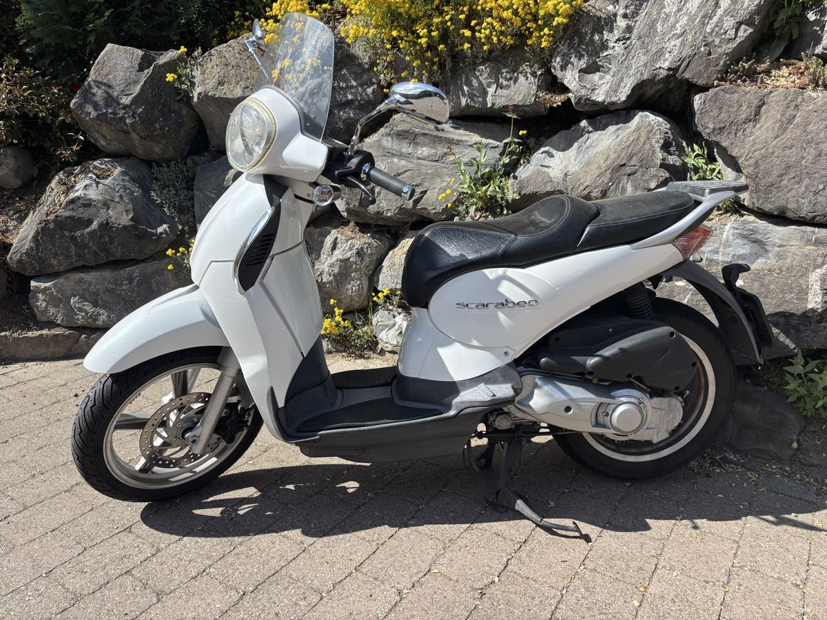 Aprilia Scooter: Roller Aprilia 125 Scarabeo – Usato da Bolligen venduto da sas_2b2f
