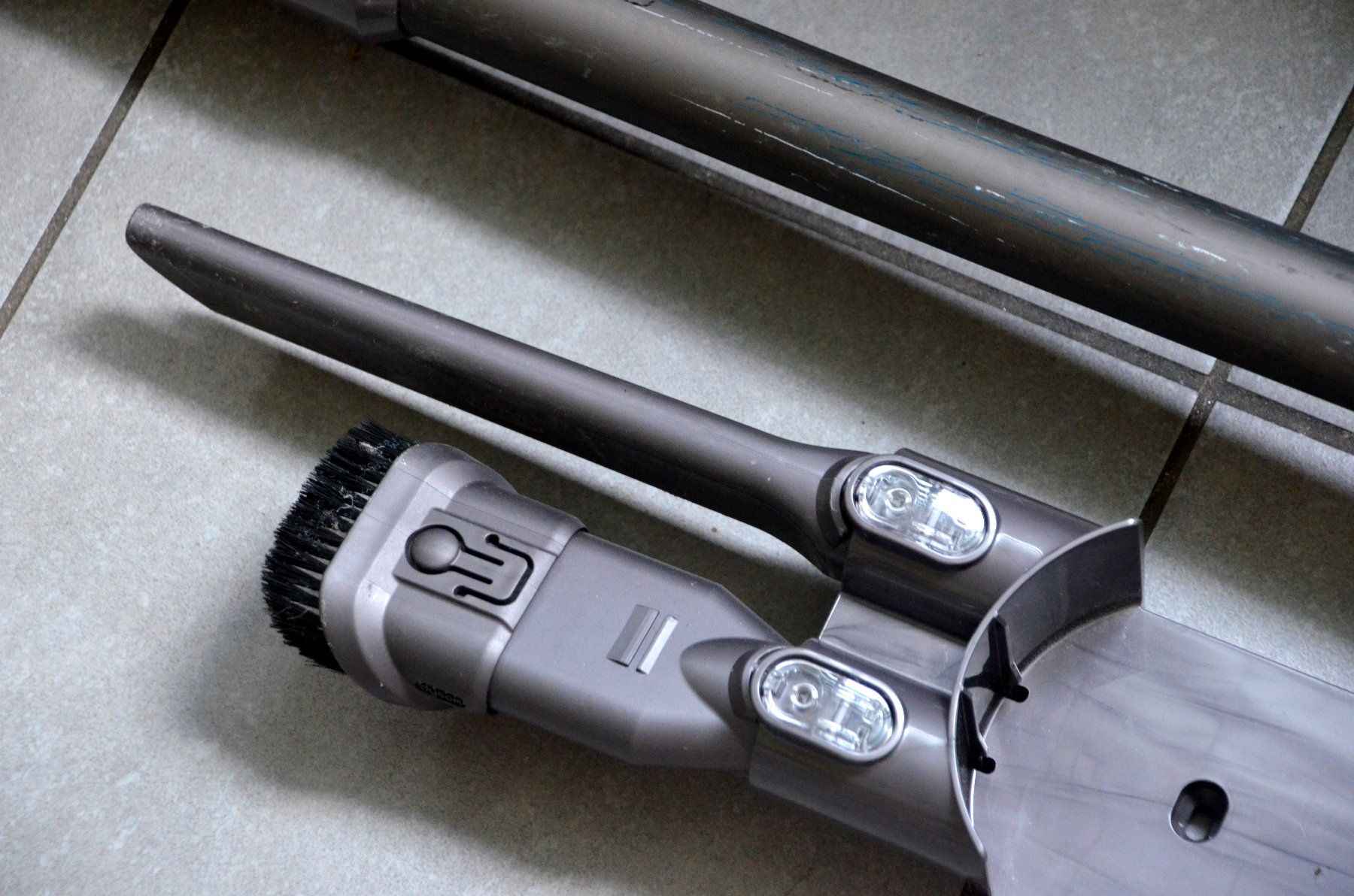 Dyson Staubsauger & Zubehör: Staubsauger Dyson V6 aspirateur – Gebraucht aus Collonges von arashee 3