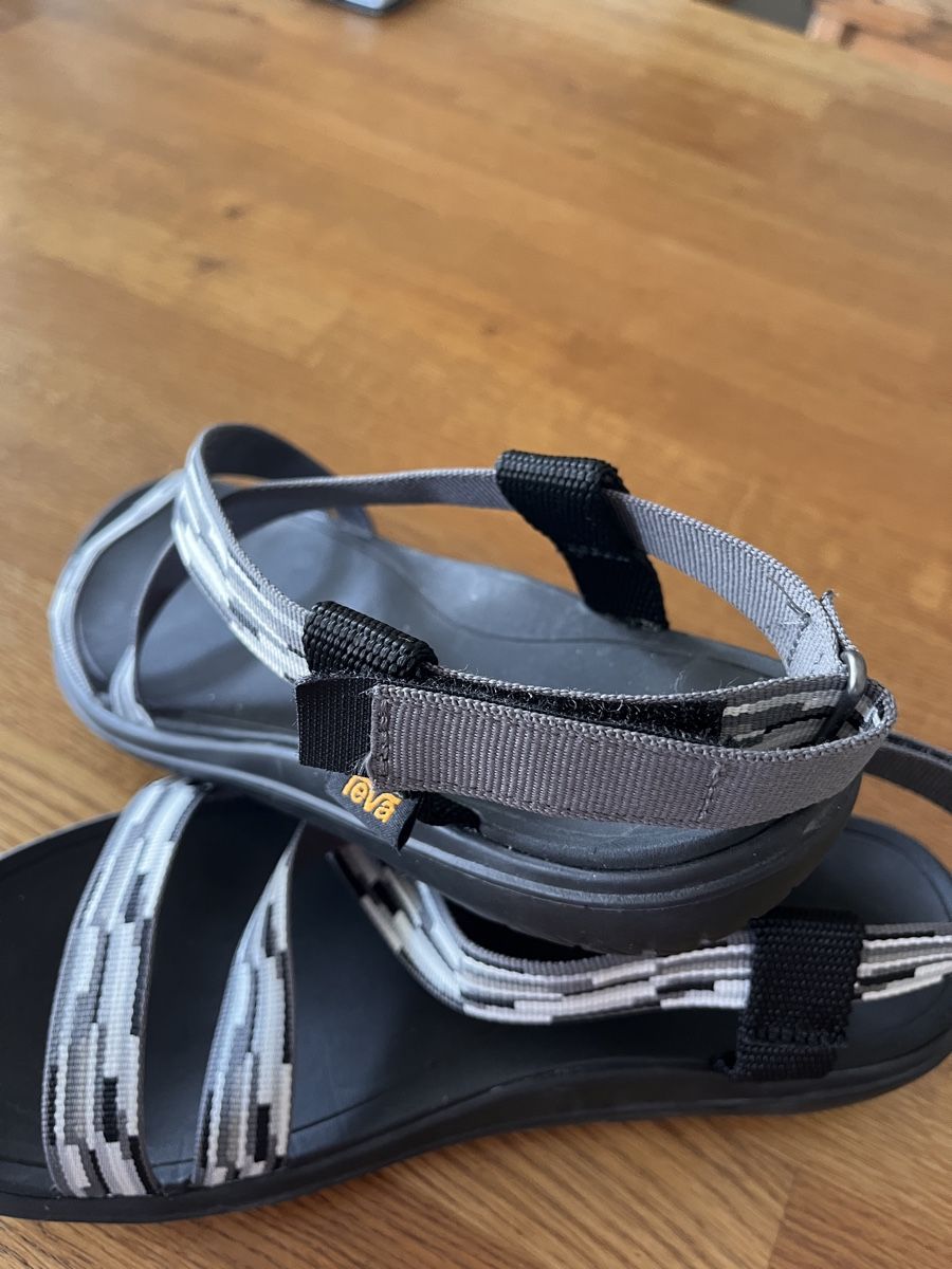 Teva Chaussures femmes: Teva Terra Float Livia Gr. 41 – Neuf (Voir description) à Weesen par Engadinerin 2
