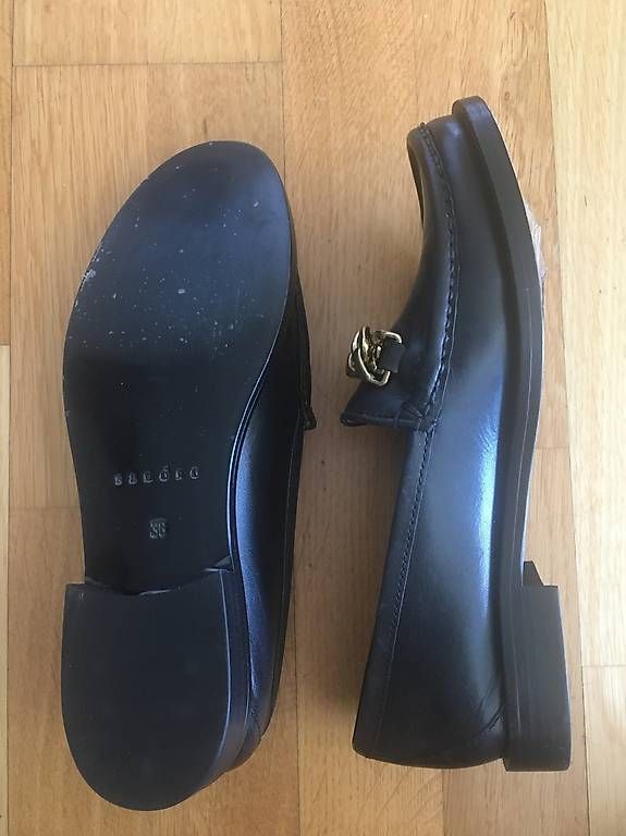 Damenschuhe: Slipper Sandro – Gebraucht aus Zürich von rundeshaus1 2