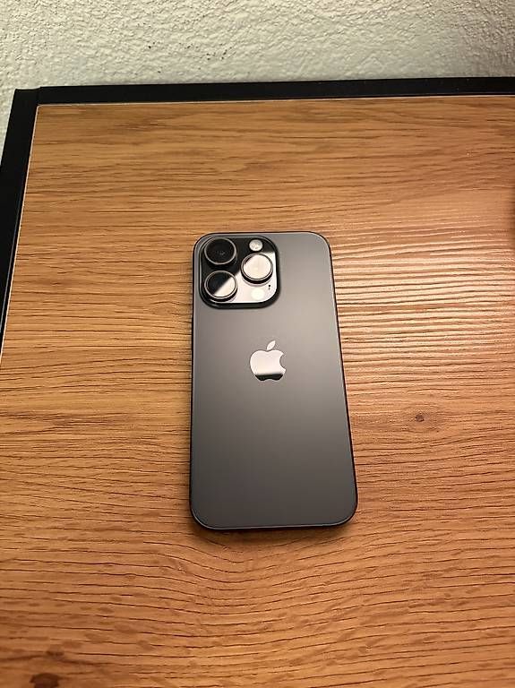 Handys / Smartphones: iPhone 15 Pro – Gebraucht aus Bremgarten AG von Morinavinc