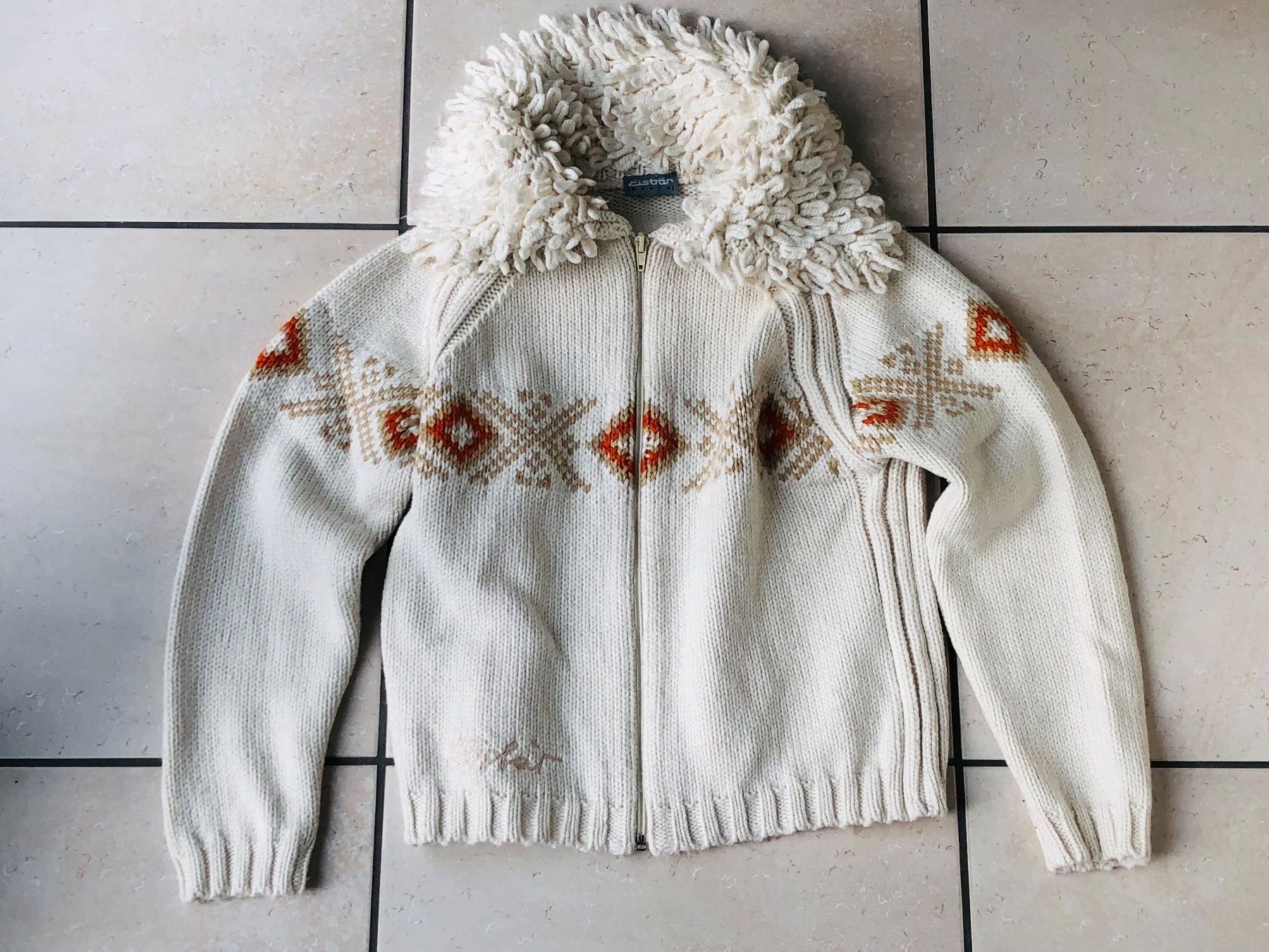 Giacche: Strickjacke von Eisbär, ca. Gr. 34/36 mit grossem Kragen – Nuovo (secondo la descrizione) da Münchenbuchsee venduto da ryros
