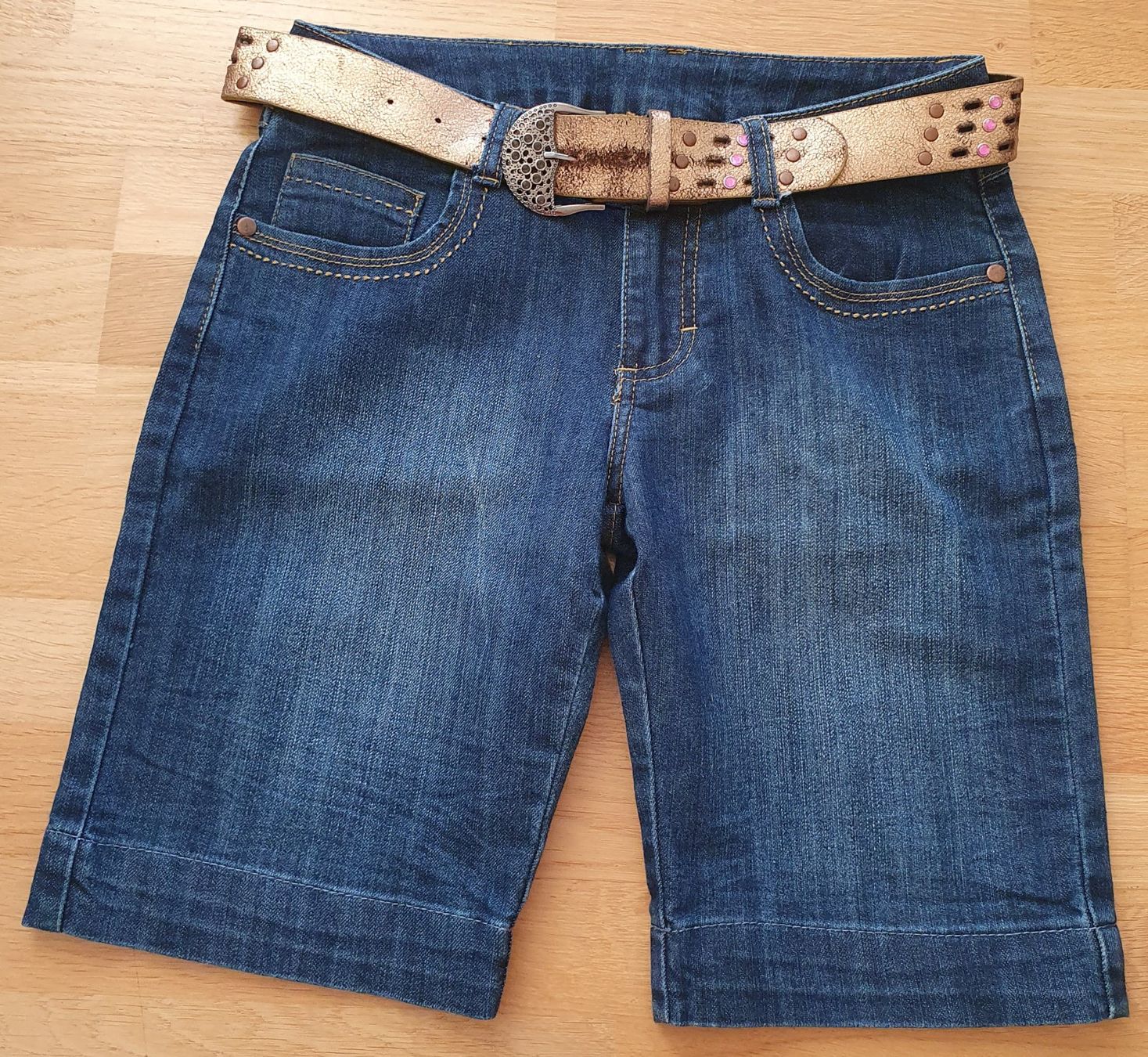 Jeans: Short en Jeans - Taille XS – Gebraucht aus Court von Jovi2