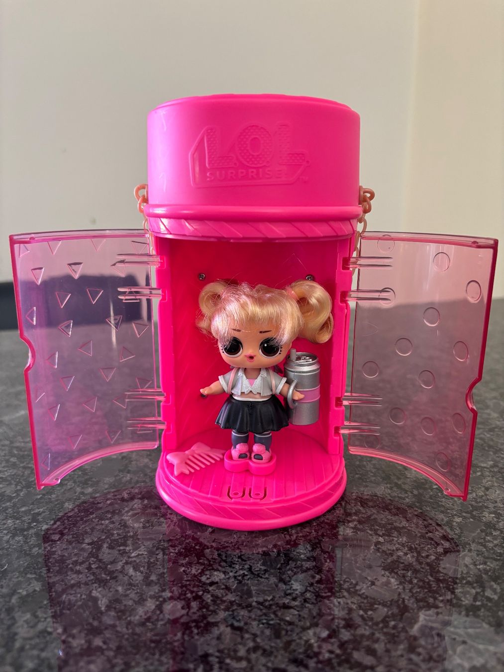 Puppen: LOL Surprise Puppe – Gebraucht aus Sulz AG von FantasyHouse