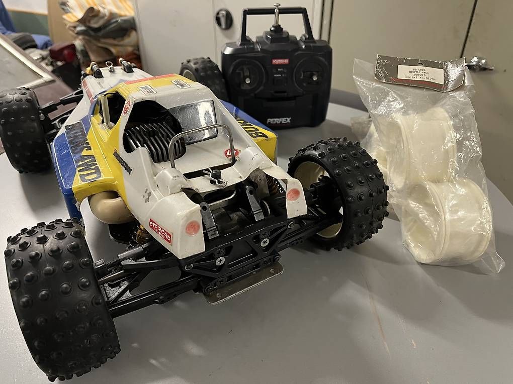 Kyosho Modellismo RC: RC Kyosho Burns DX 1987 – Difettoso da Piandera Paese venduto da lor_9rpm 1