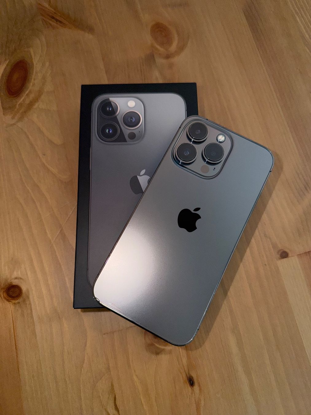 Apple Portables: iPhone 13 Pro 256 GN - 299.- – D'occasion à Lugano par jen_86rn
