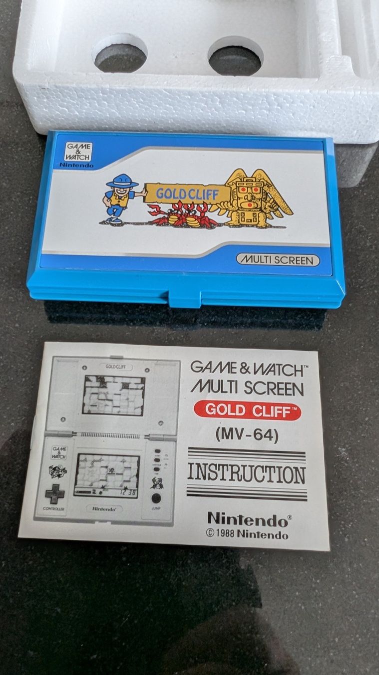game&watch Console: GOLD CLIFF - NINTENDO GAME & WATCH – Usato da Spiegel b. Bern venduto da Natix 7