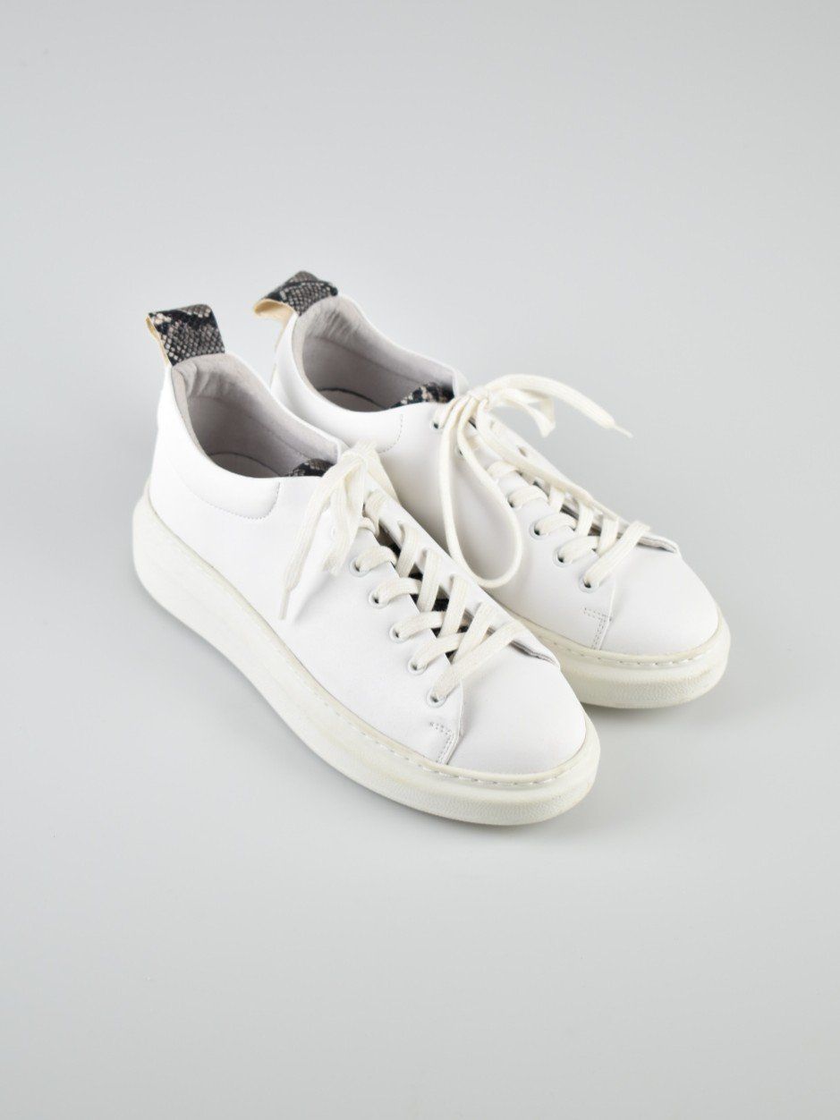 Scarpe da donna: Pavement Sneaker, Gr.38, Leder, weiss – Usato da Nürensdorf venduto da 2ND_STORY 2