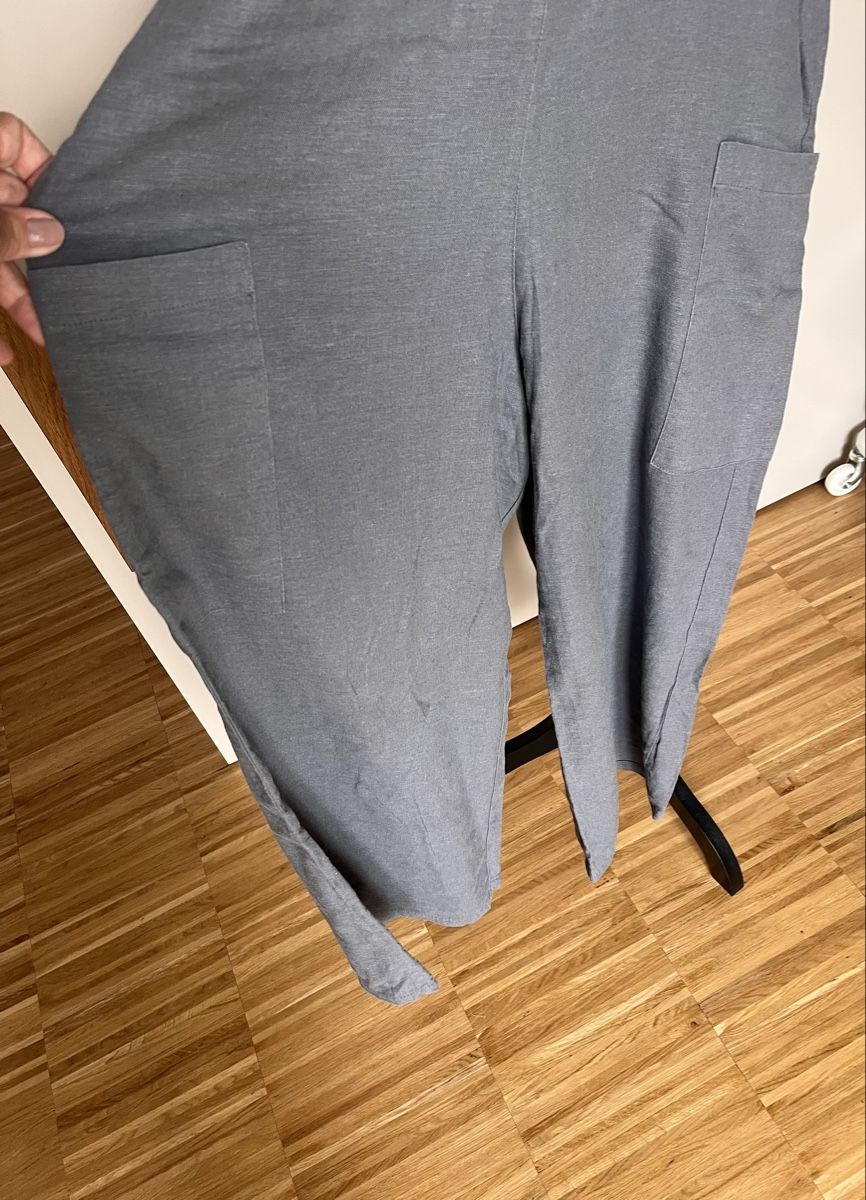 Pull&Bear Jumpsuits: PULL&BEAR / Jumpsuit / Overall / Romper / M – D'occasion à Kloten par fifferlotti 1
