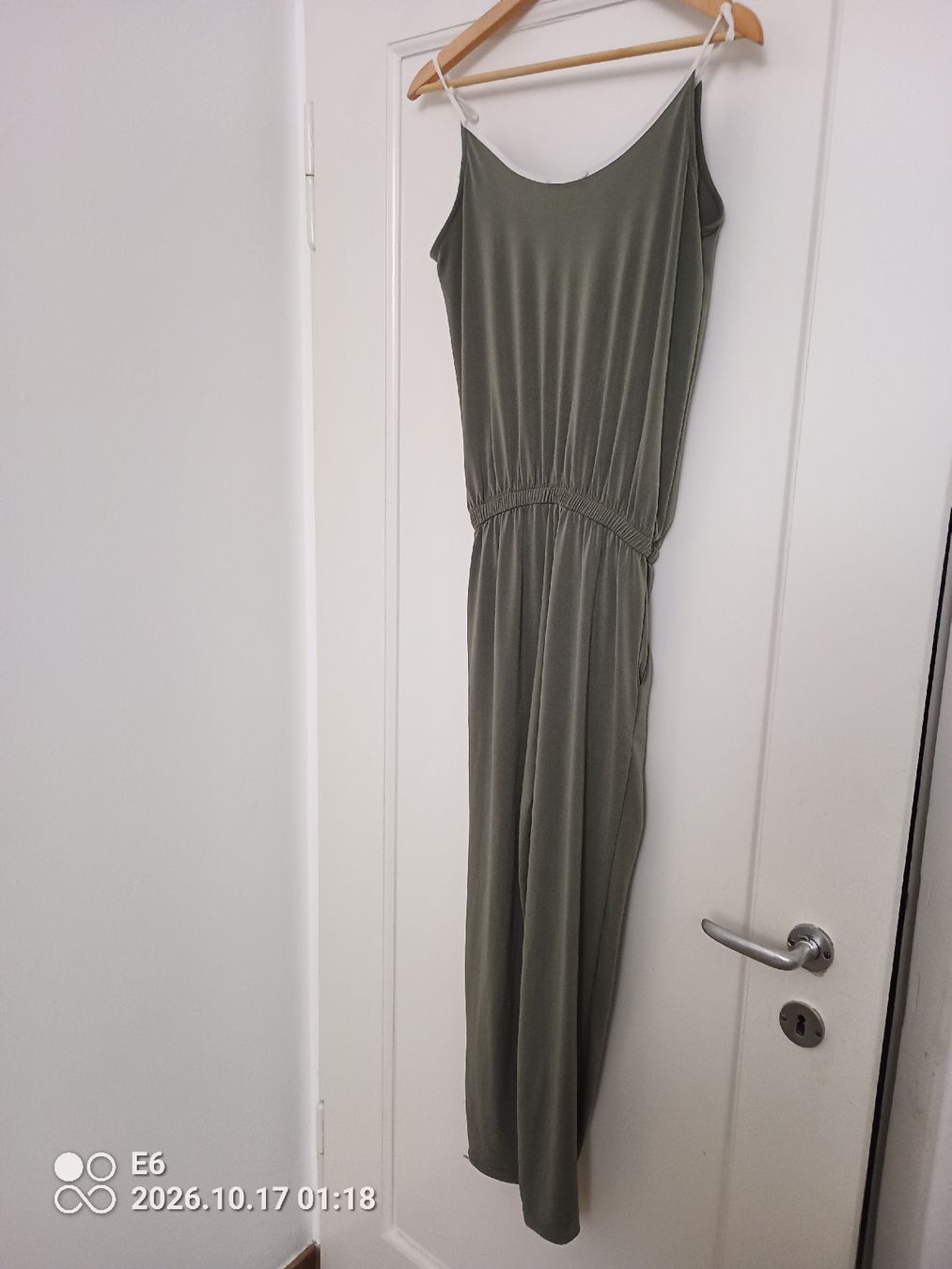 Zara Jumpsuits: Jumpsuit Marke: Zara – Gebraucht aus Zürich von Mitzi6 1