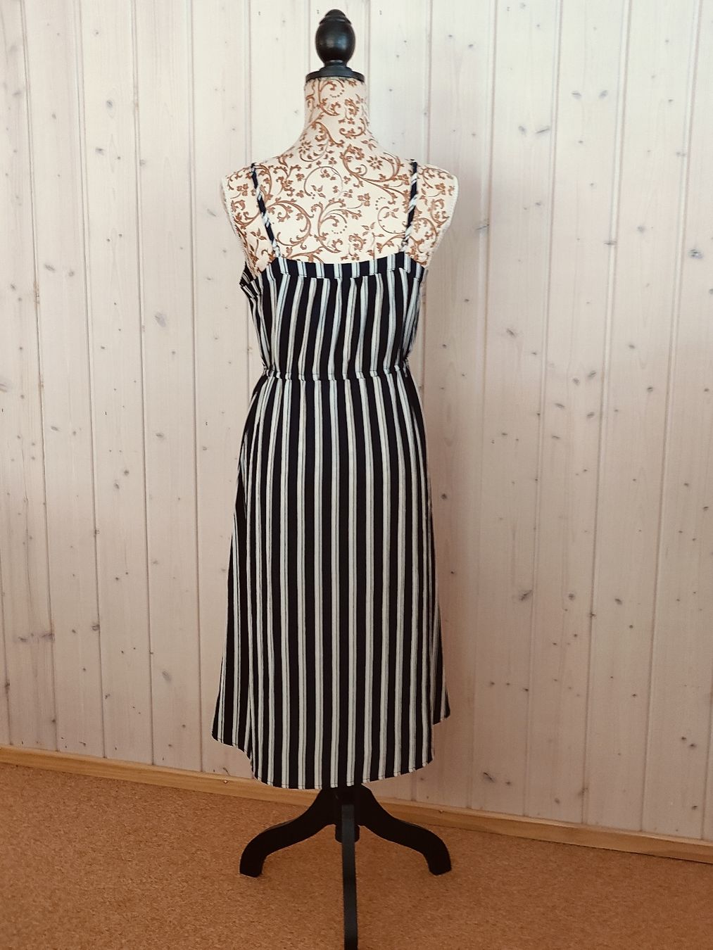 Kleider: Sommerkleid, gestreift, Vero Moda, Grösse S – Gebraucht aus Alpnach Dorf von Mira1803 1
