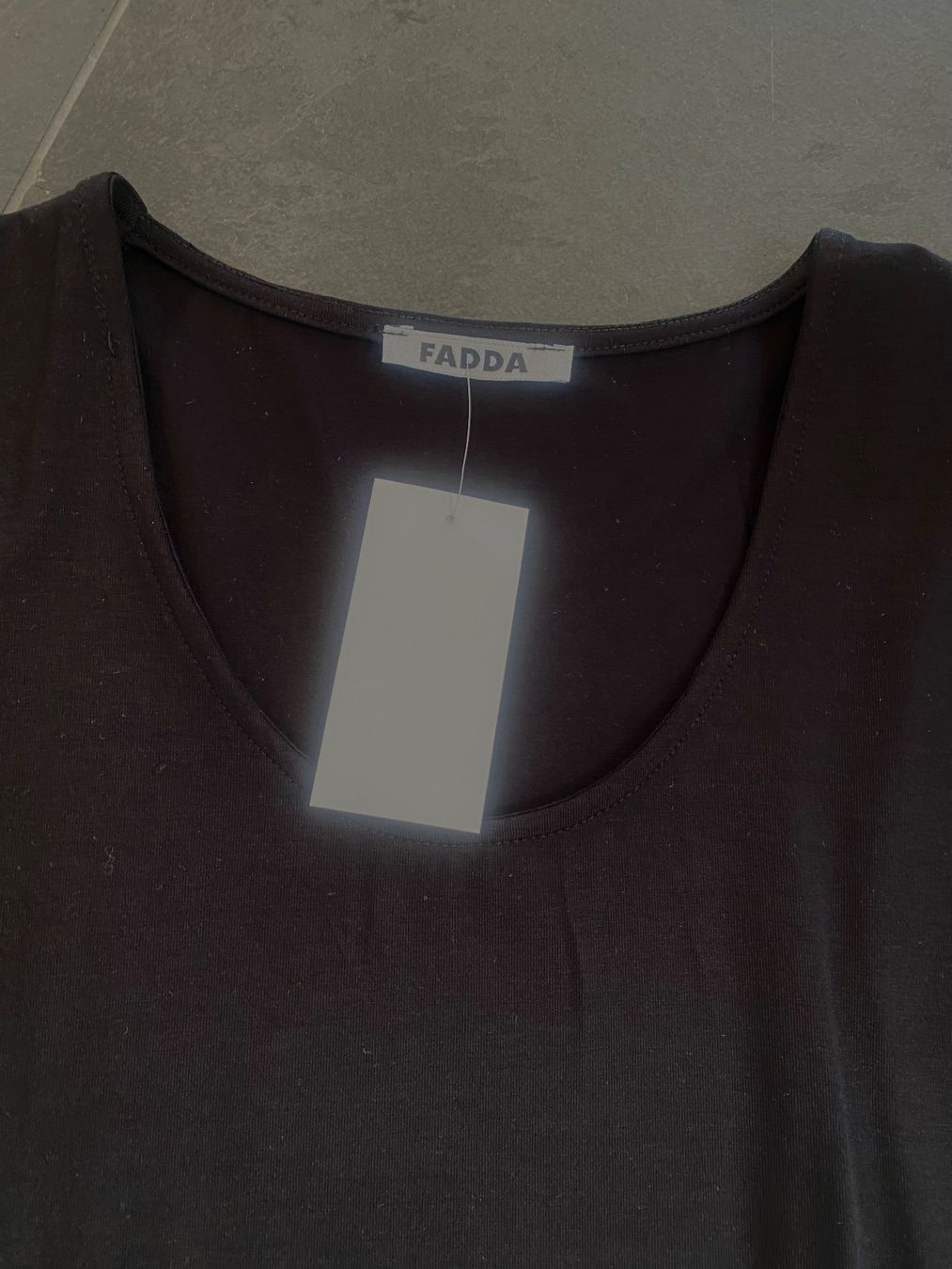 Vestiti: Schlichtes, schönes Kleid neu – Nuovo (secondo la descrizione) da schmerikon venduto da releppak 3