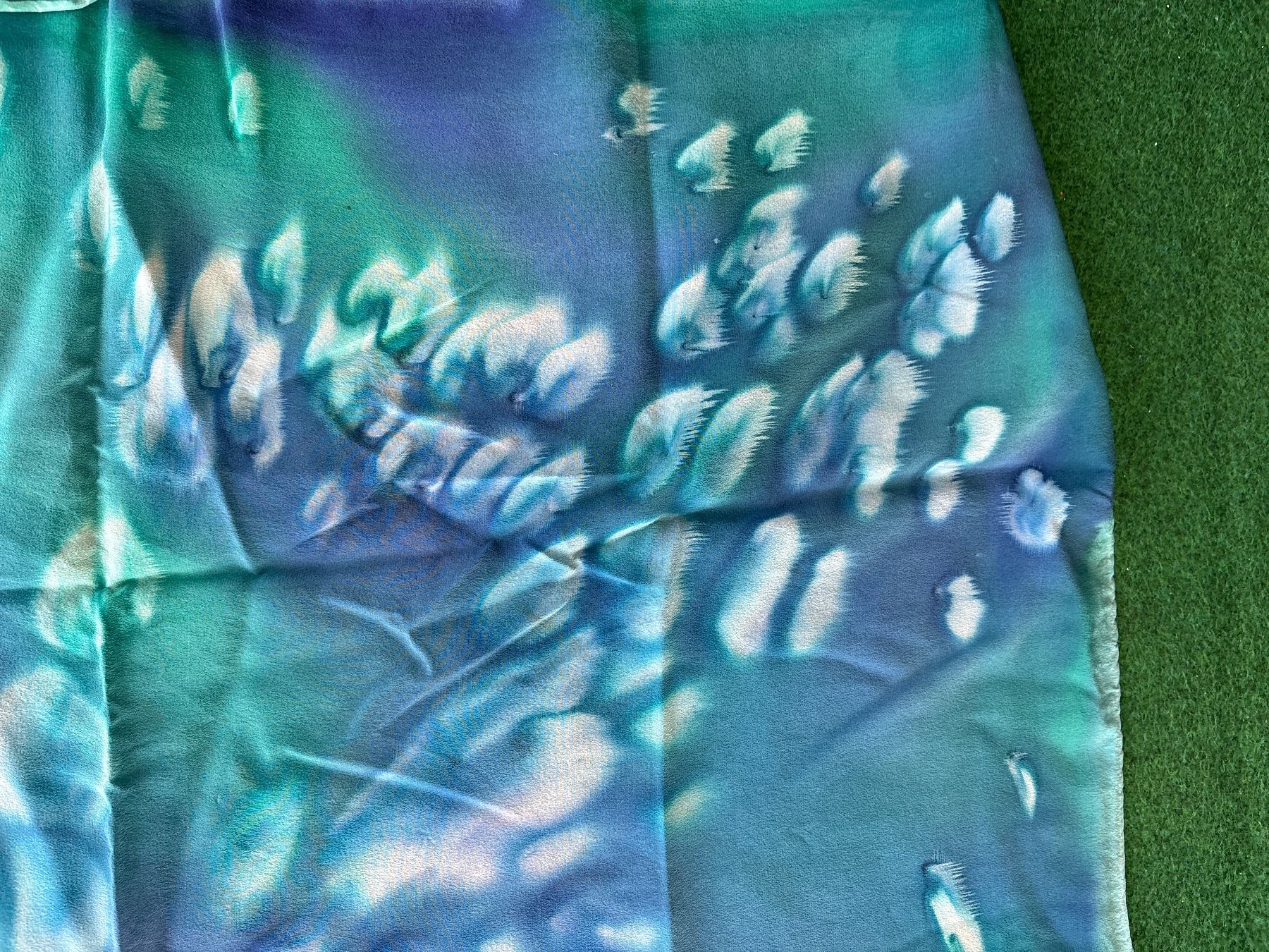 Foulards, Tücher & Schals: Seiden-Halstuch blau-grün – Gebraucht aus Schübelbach von S1CH 1