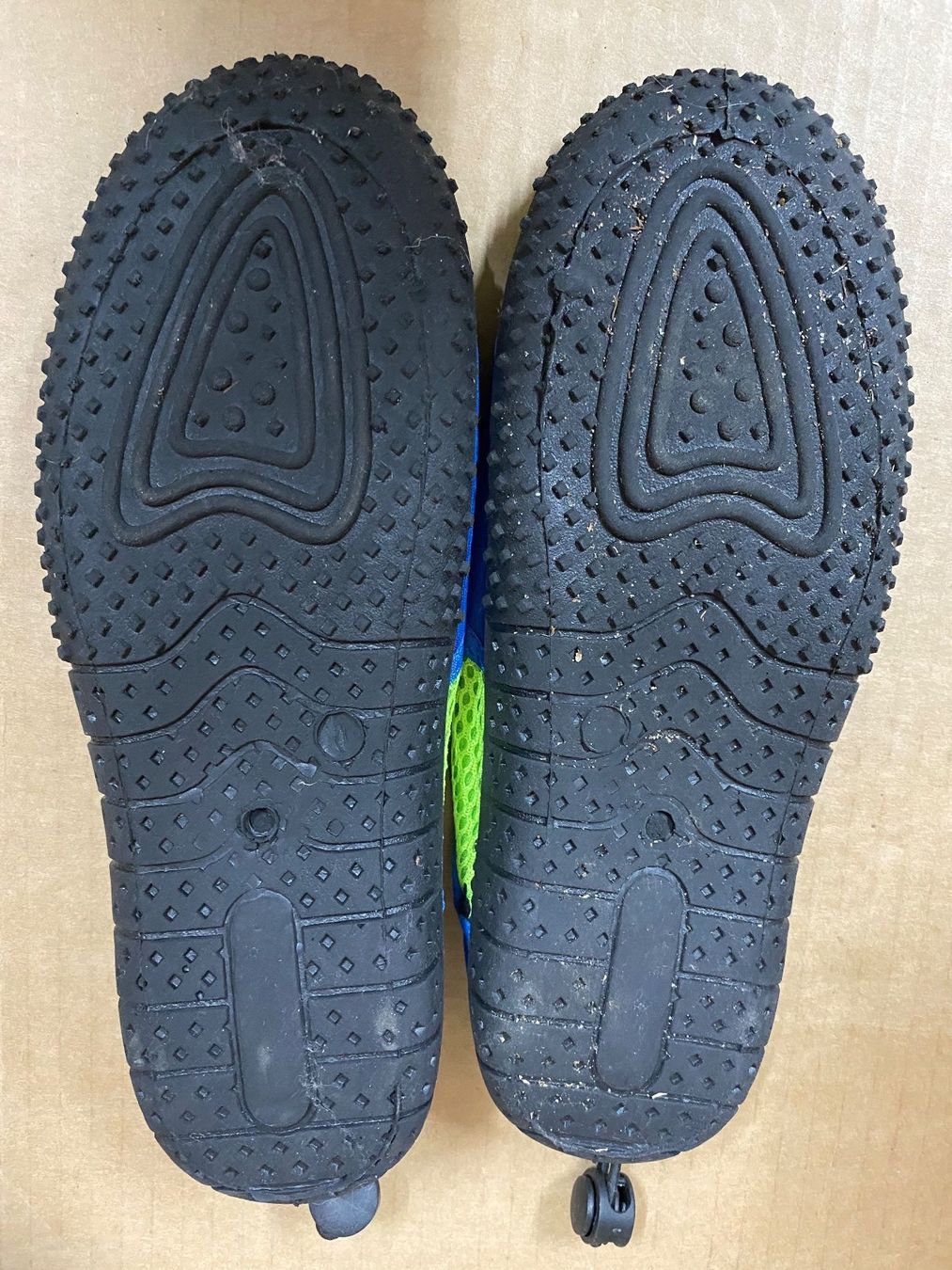 Scarpe per ragazzi: Wasserschuhe 34 Kinder – Usato da Eschlikon TG venduto da ArtRec 2