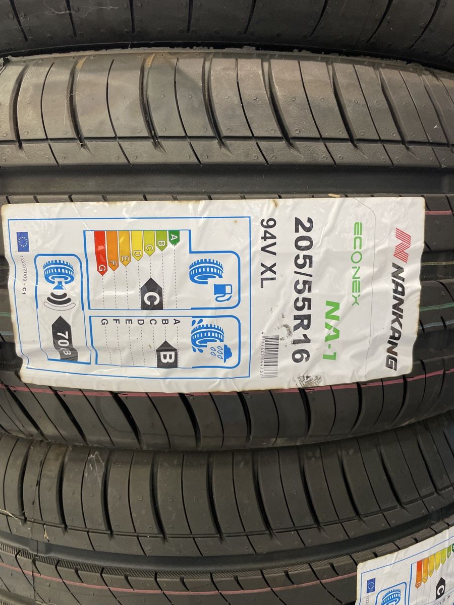 Nankang Pneumatici & Ruote complete: Neue Nankang Sommerpneu 2 stk – Nuovo e nell'imballaggio originale da Tecknau venduto da Garage_St.Buser