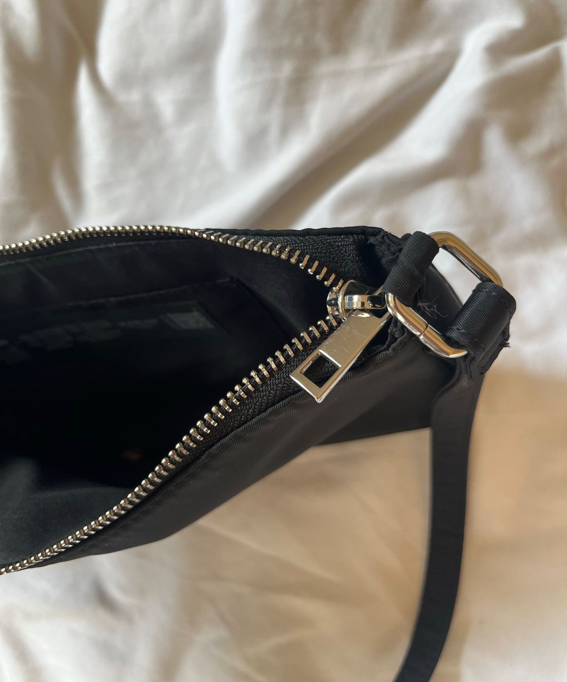 Asos Borse da donna: Y2K black bag – Usato da Basel venduto da das_7wzs 1