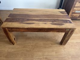 ✨Schöner massiver Couchtisch aus Holz von Kare✨