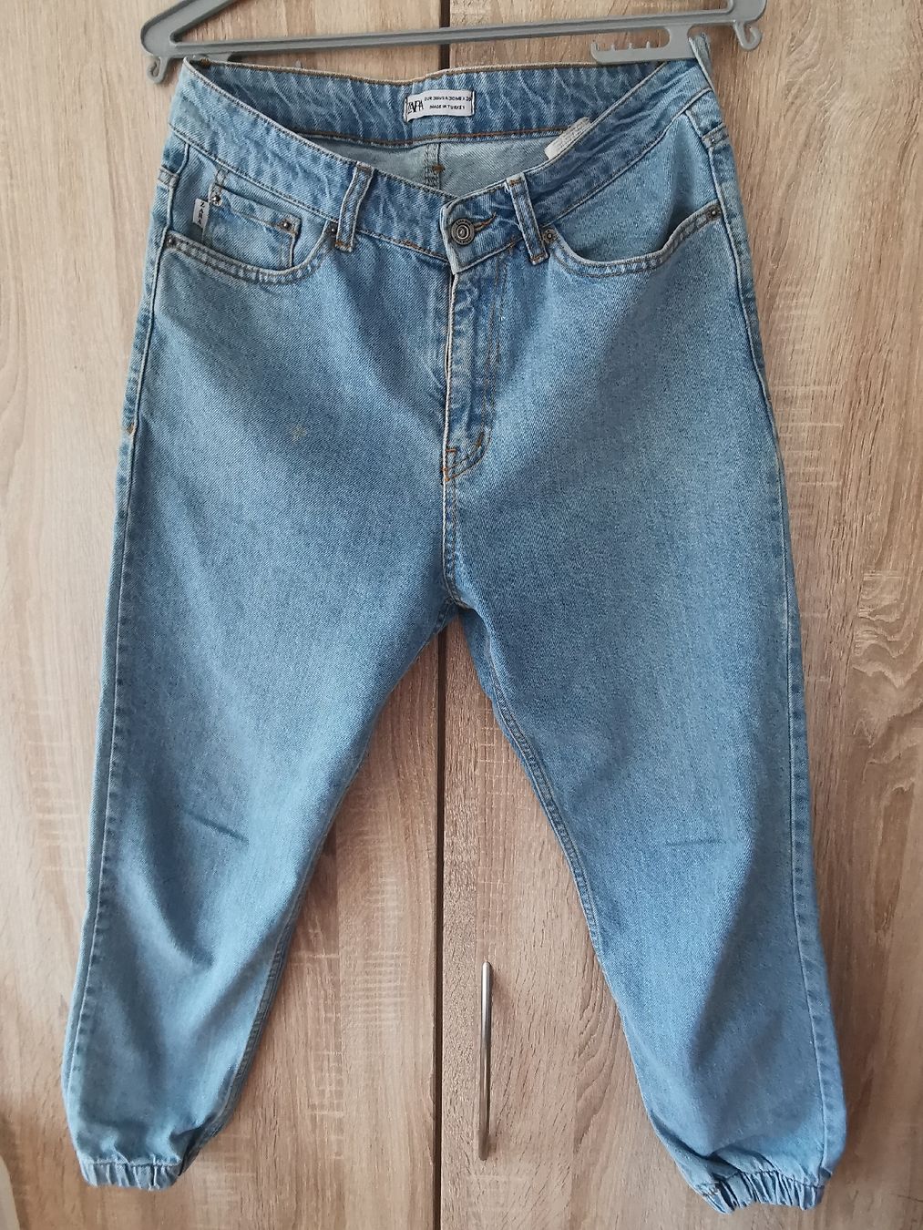 Zara Jeans: Herren Jeans Gr. 30 – Nuovo (secondo la descrizione) da Schlieren venduto da vlalif