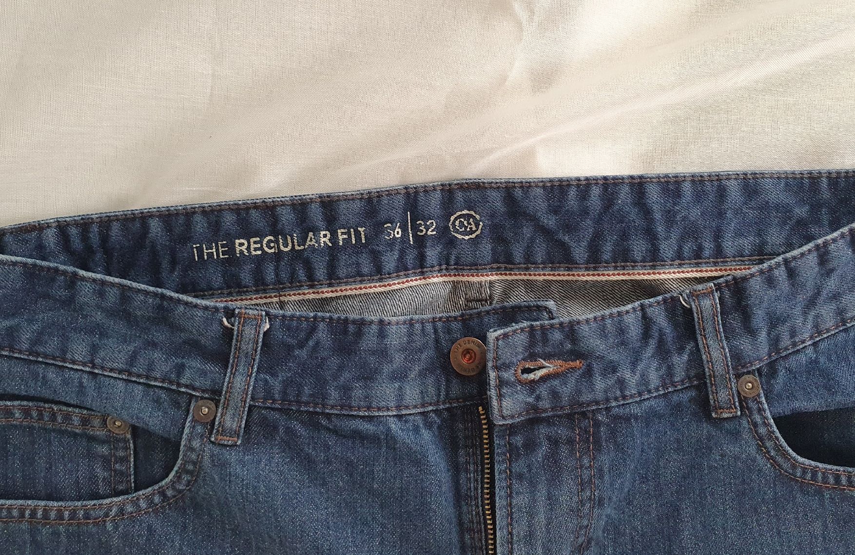 C&A Jeans: Jeans Regular – Neuf (Voir description) à Le Mont-sur-Lausanne par vda_vrs6 1