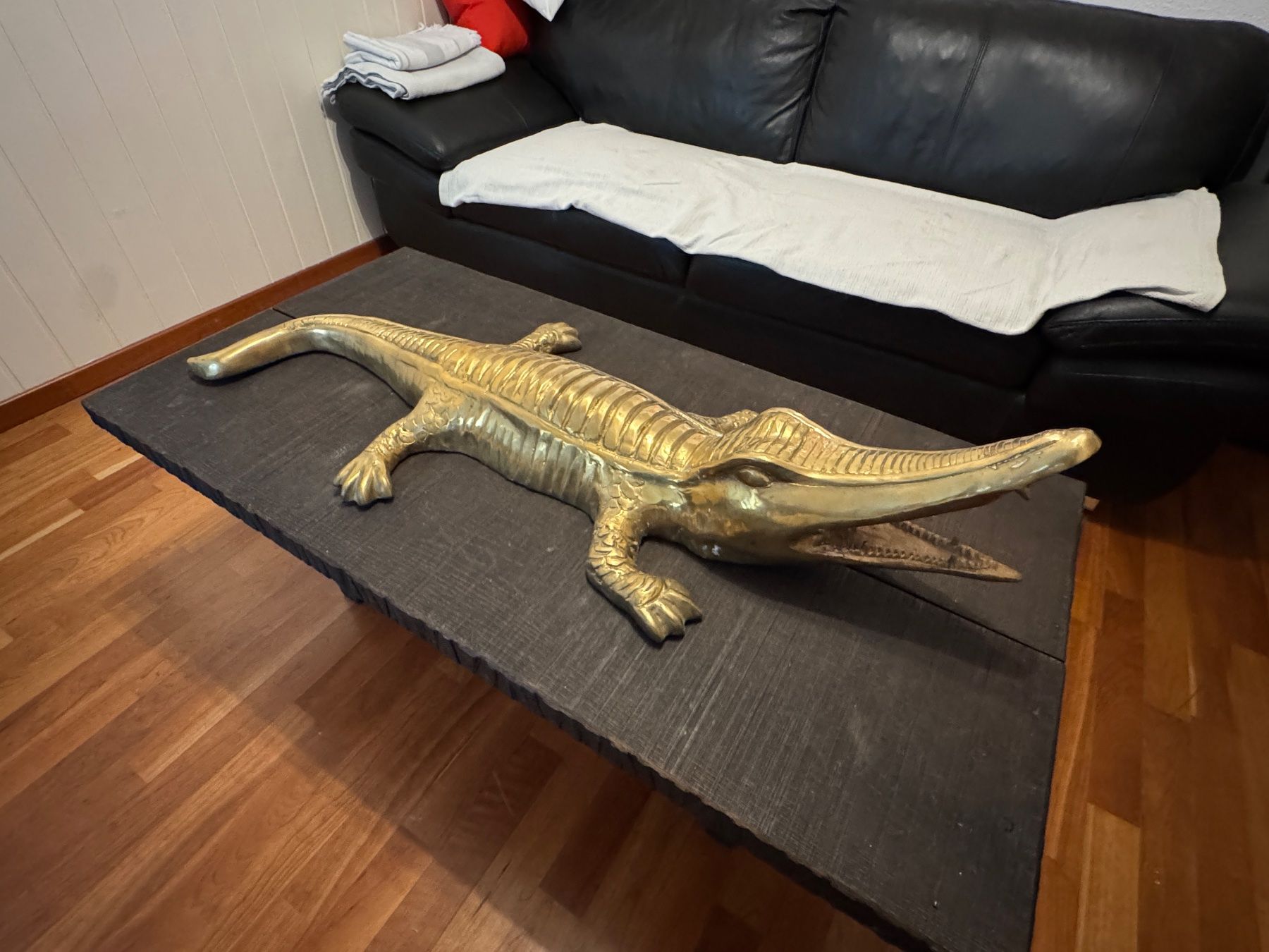 Sculture & Statue: Krokodil aus Messing 19 Kg – Usato da Horgen venduto da Auction-Kings 1