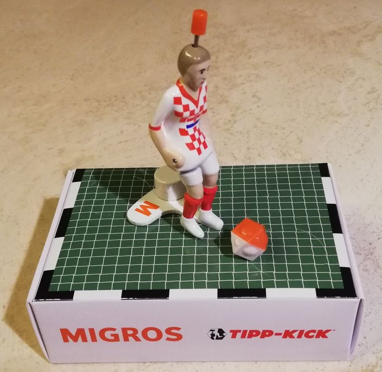 Tipp-Kick Mania Migros Tischfußball Kicker Spieler Tore Torhüter Bälle Spieleset
