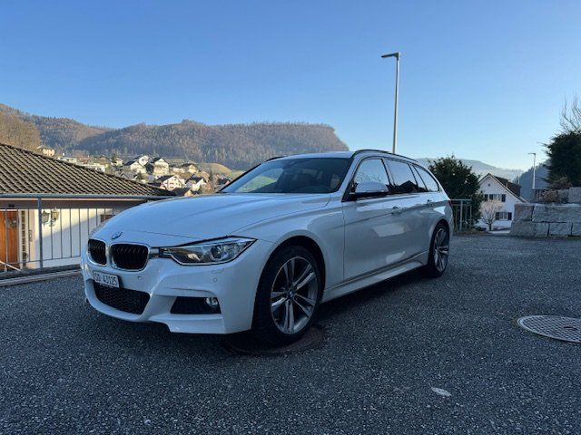 BMW 328i xDrive Touring