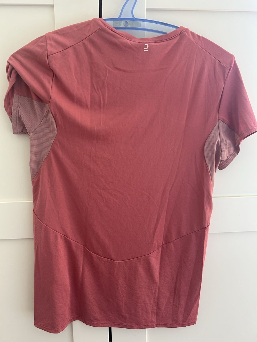 T-shirt: T shirt sport Quechua  – Usato da Bôle venduto da sev_n85b 1