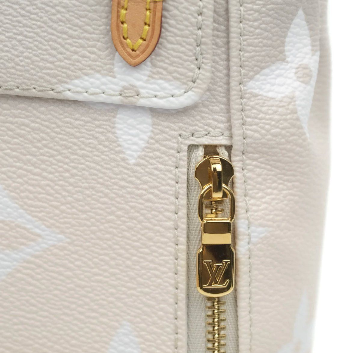 Louis Vuitton Borse da donna: ❤️ Louis Vuitton Rucksack Tiny The Pool – Nuovo (secondo la descrizione) da Steinhausen venduto da 2ndLove_Bag 7