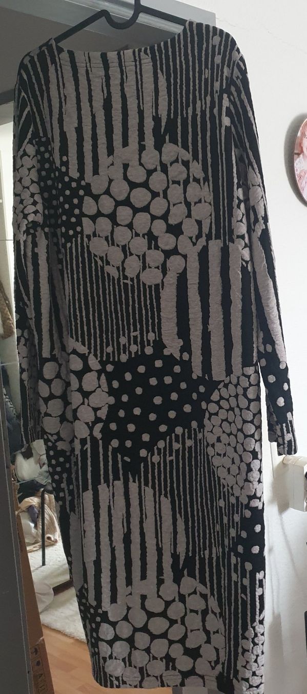 Kleider: VETONO schönes Kleid Gr. III – Gebraucht aus Frenkendorf von Chrigeli01 1